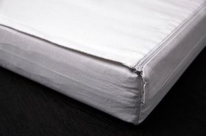 matelas simple / en polyuréthane / en mousse de latex / 70x140 cm