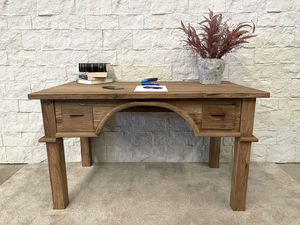 bureau sur pied