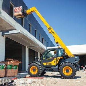 chariot télescopique pour chantier 1
