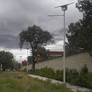 lampadaire solaire / urbain / contemporain / en métal