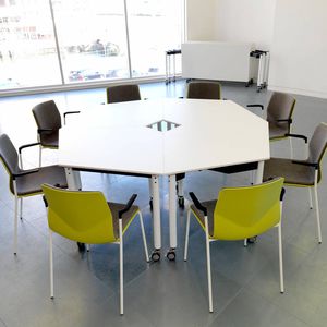 table de réunion contemporaine