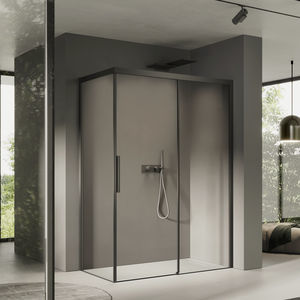 cabine de douche en aluminium