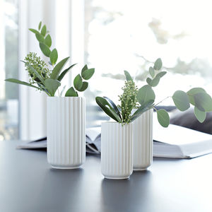 vase contemporain / en porcelaine