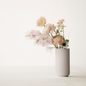 vase contemporain / en porcelaine