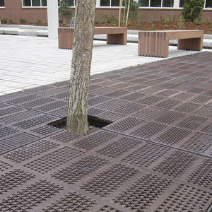 grille d'arbre carrée