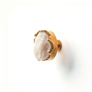bouton de meuble classique