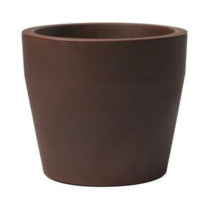 pot de jardin en polyéthylène rotomoulé 1