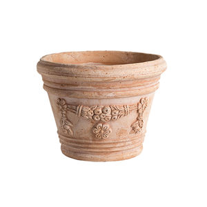 pot de jardin en terracotta