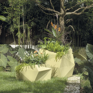 jardinière en plastique