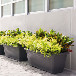 jardinière en plastique