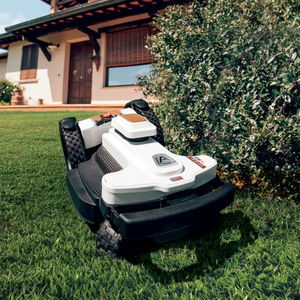 tondeuse à gazon robotisée 1