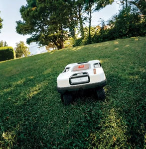 tondeuse à gazon robotisée 1