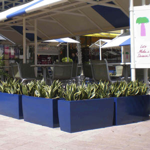jardinière en fibre de verre