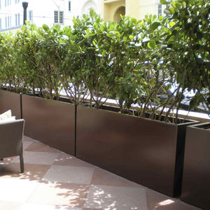 jardinière en fibre de verre