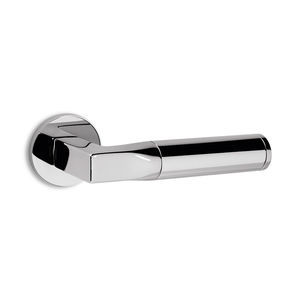 poignée pour porte 1