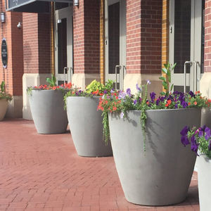 pot de jardin en fibre de verre