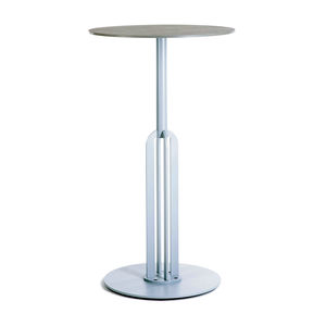 pied de table en acier