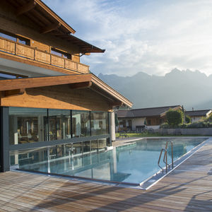 piscine à débordement