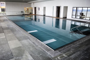 piscine à débordement