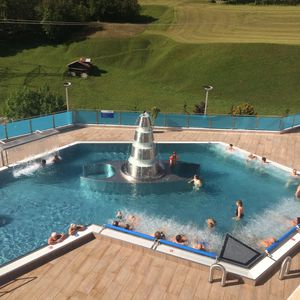 piscine à débordement