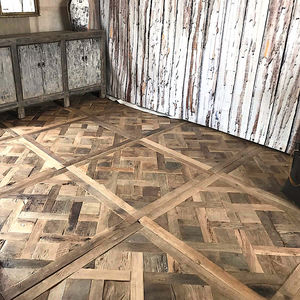 parquet contrecollé / à coller / antique / en matériaux de récupération
