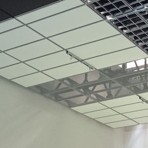 faux-plafond en métal 1