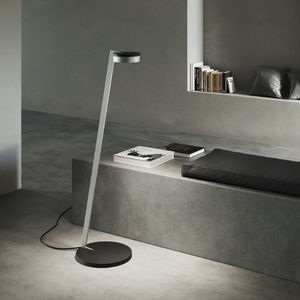 lampe sur pied