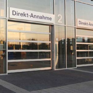portes industrielles sectionnelles / en aluminium / en Plexiglas® / automatiques