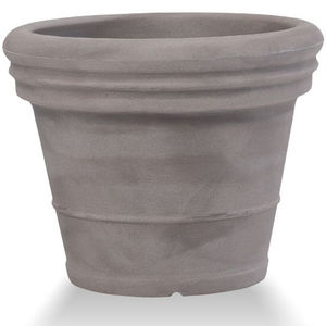 pot de jardin en plastique 1