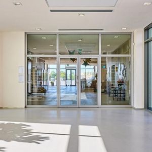 portes industrielles battantes
