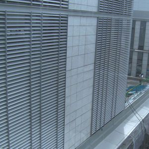 brise-soleil en aluminium