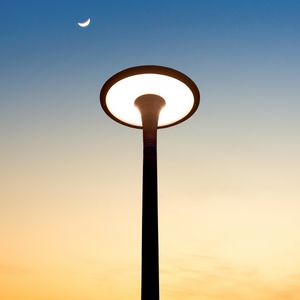 lampadaire urbain / contemporain / en PMMA / en fonte d'aluminium