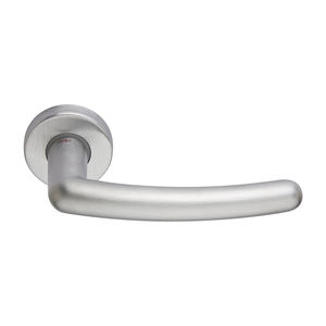 poignée pour porte / en laiton chromé / en laiton poli / contemporaine