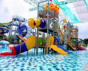 structure de jeu pour parc aquatique