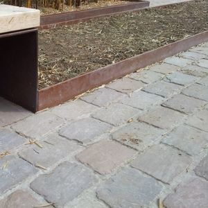 jardinière en acier 1