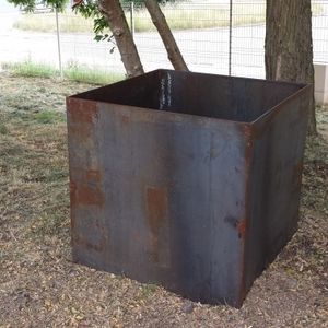 jardinière en métal 1