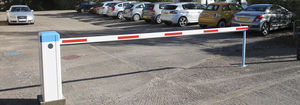 barrière de parking / de contrôle d'accès / levante / en aluminium
