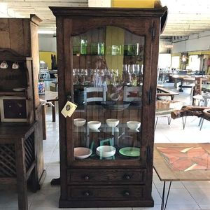 vitrine de style rustique