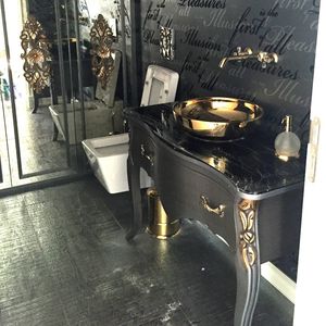 armoire de salle de bain au sol