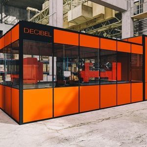 cabine d'insonorisation pour machines industrielles