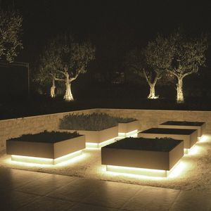 jardinière en aluminium