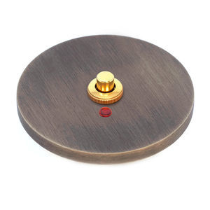 interrupteur bouton poussoir 1