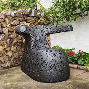 chaise design original / avec accoudoirs / en fibre de basalte / de jardin