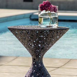 table contemporaine