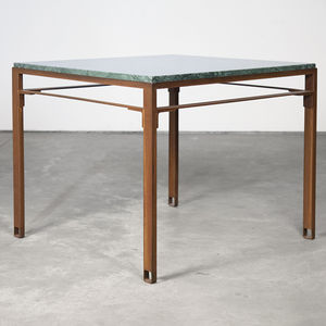 table contemporaine