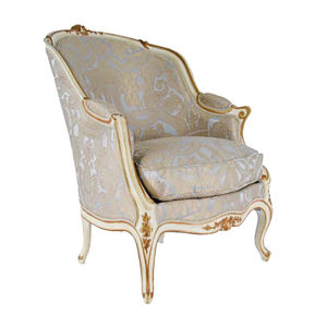 fauteuil de style Louis XV