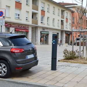 borne anti-stationnement