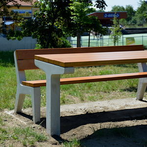 table contemporaine 1