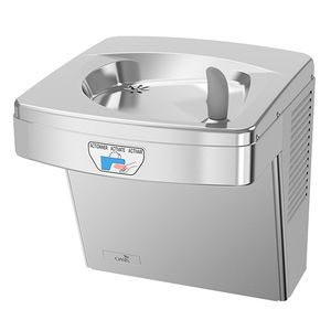 fontaine à eau avec commande électronique