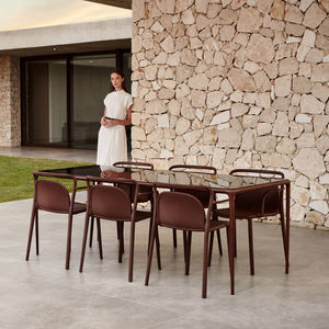 table contemporaine